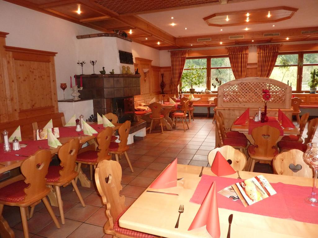 Landgasthaus Am Frauenstein Hotel Hinterweidenthal Buitenkant foto