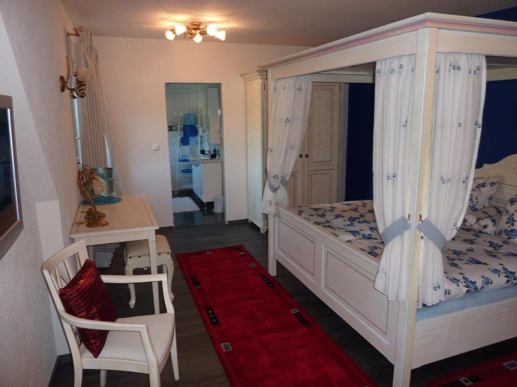 Landgasthaus Am Frauenstein Hotel Hinterweidenthal Kamer foto